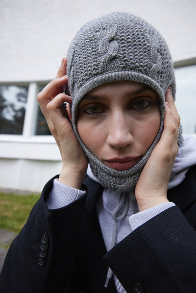 CABLE KNIT WOOL BALACLAVA